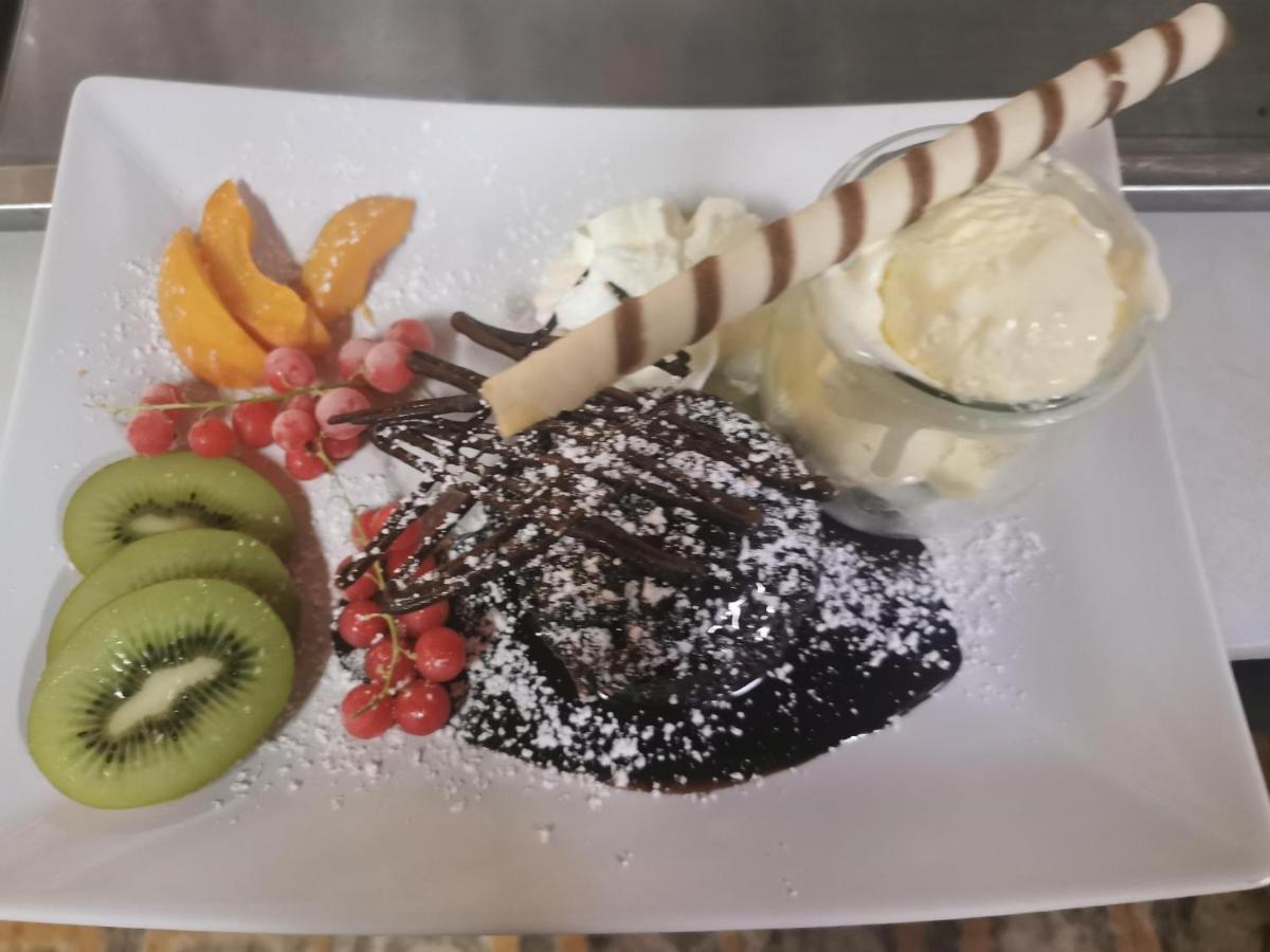Schliefauhof Hotel Randegg Ngoại thất bức ảnh